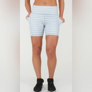 Kiava 5" STRIPED LUXE SHORTS Gray and White‎ Size Large